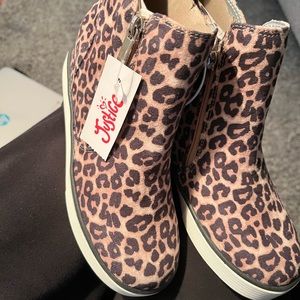 Justice girls size 3Y/5W leopard booties NWT